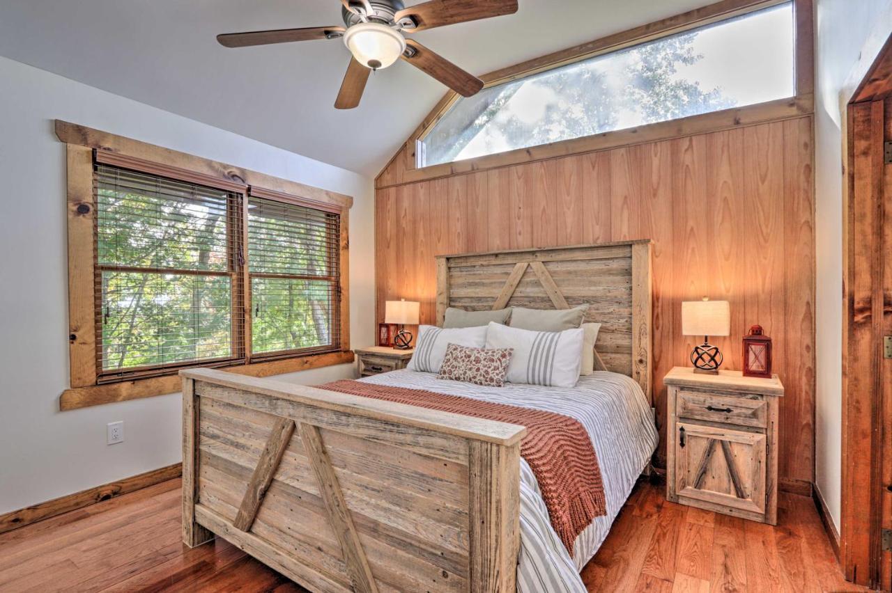 Upscale Gatlinburg Cabin Deck, Fire Pit And Hot Tub 外观 照片